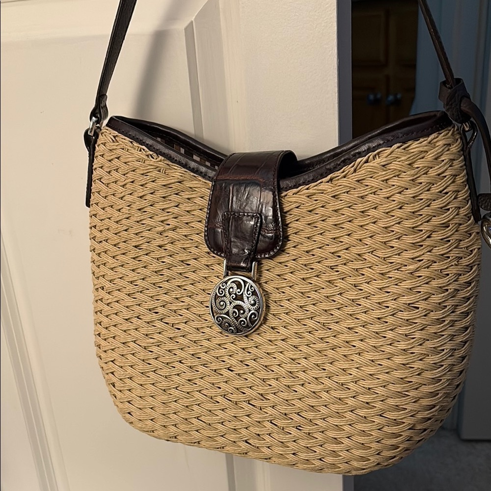 BRIGHTON Elegant Tan and Brown Woven Shoulder Bag
9 x 13 x 5 inches